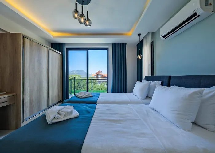 Vilă Lotus/ Oeluedeniz Isitmali Kapali Havuzlu *