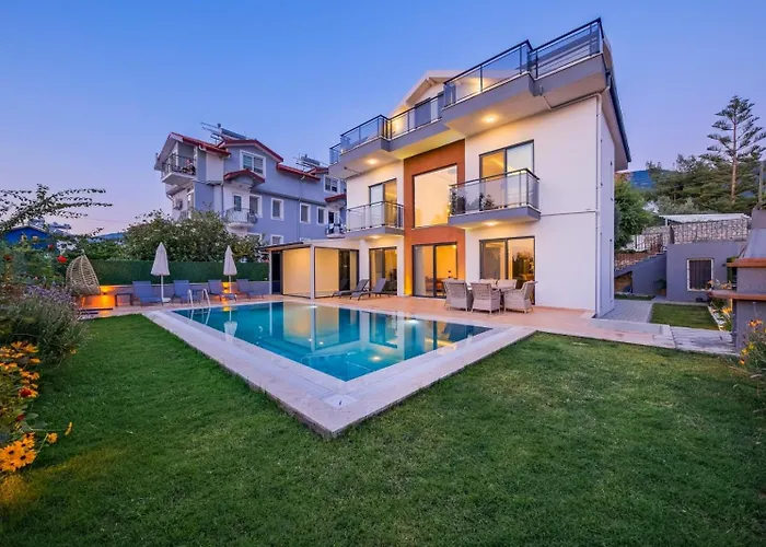 Lotus/ Oeluedeniz Isitmali Kapali Havuzlu * Fethiye